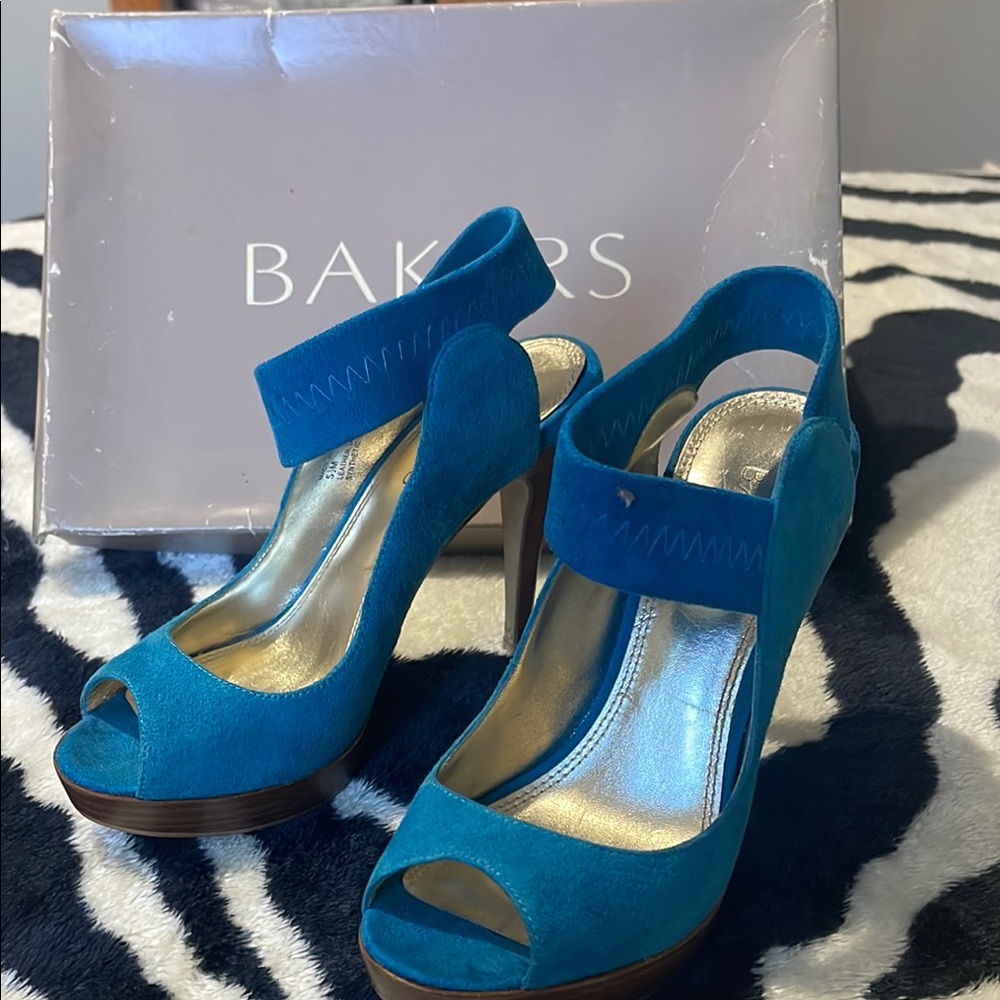 Bakers Women's Blue Peep Toe Heels